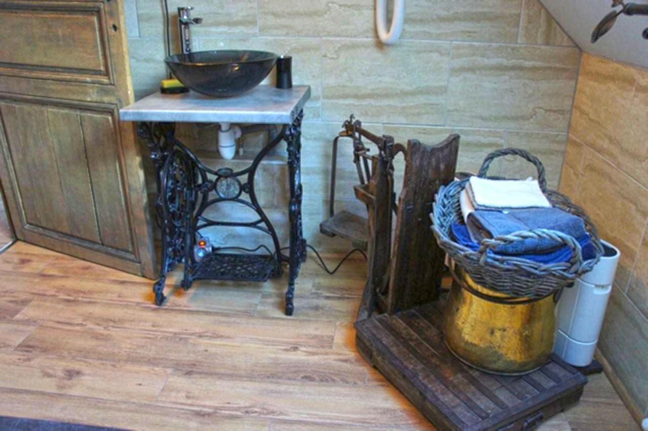 Aux Logis De La Solre Bed & Breakfast Ferrière-la-Petite Екстериор снимка
