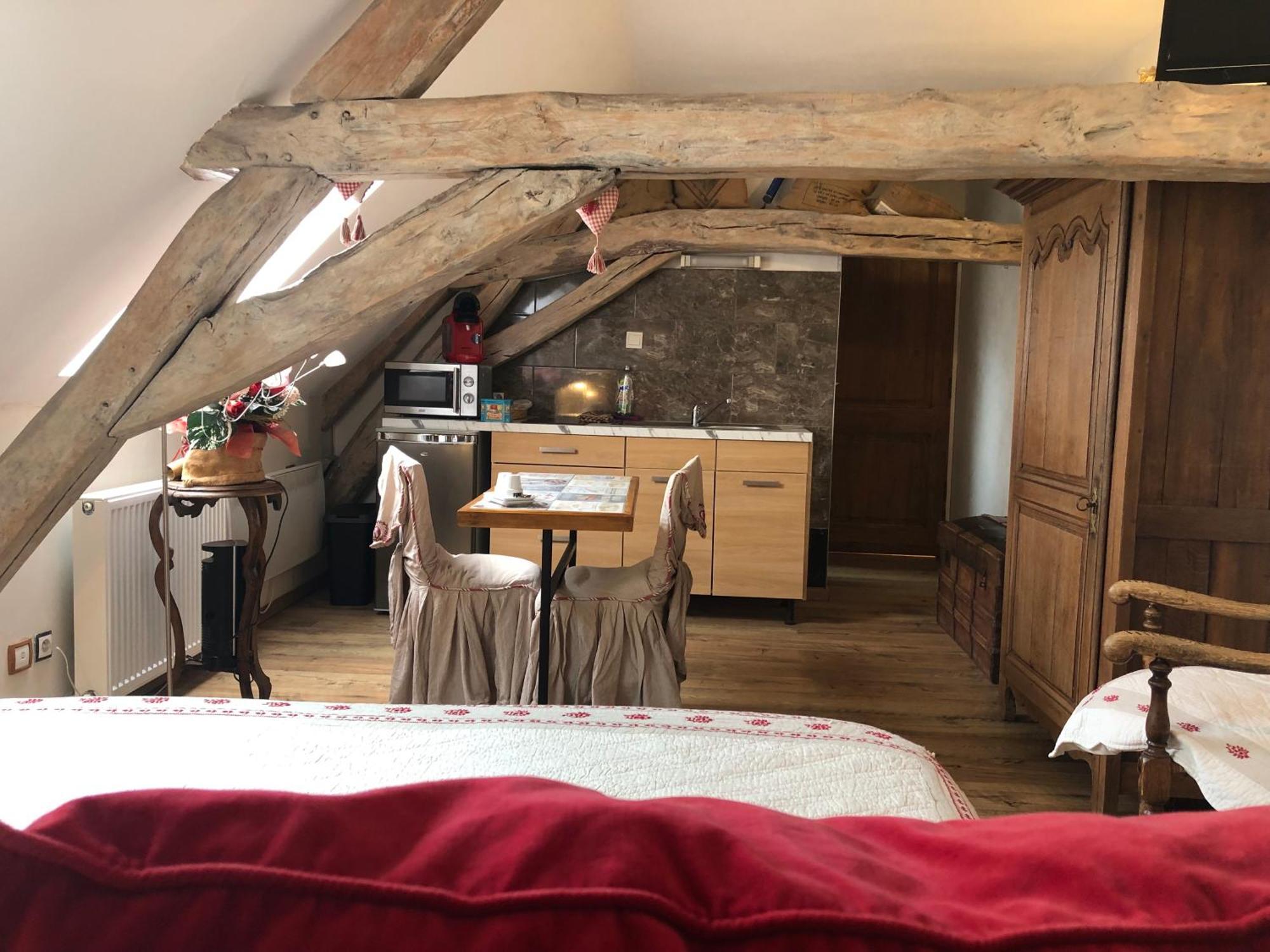 Aux Logis De La Solre Bed & Breakfast Ferrière-la-Petite Екстериор снимка
