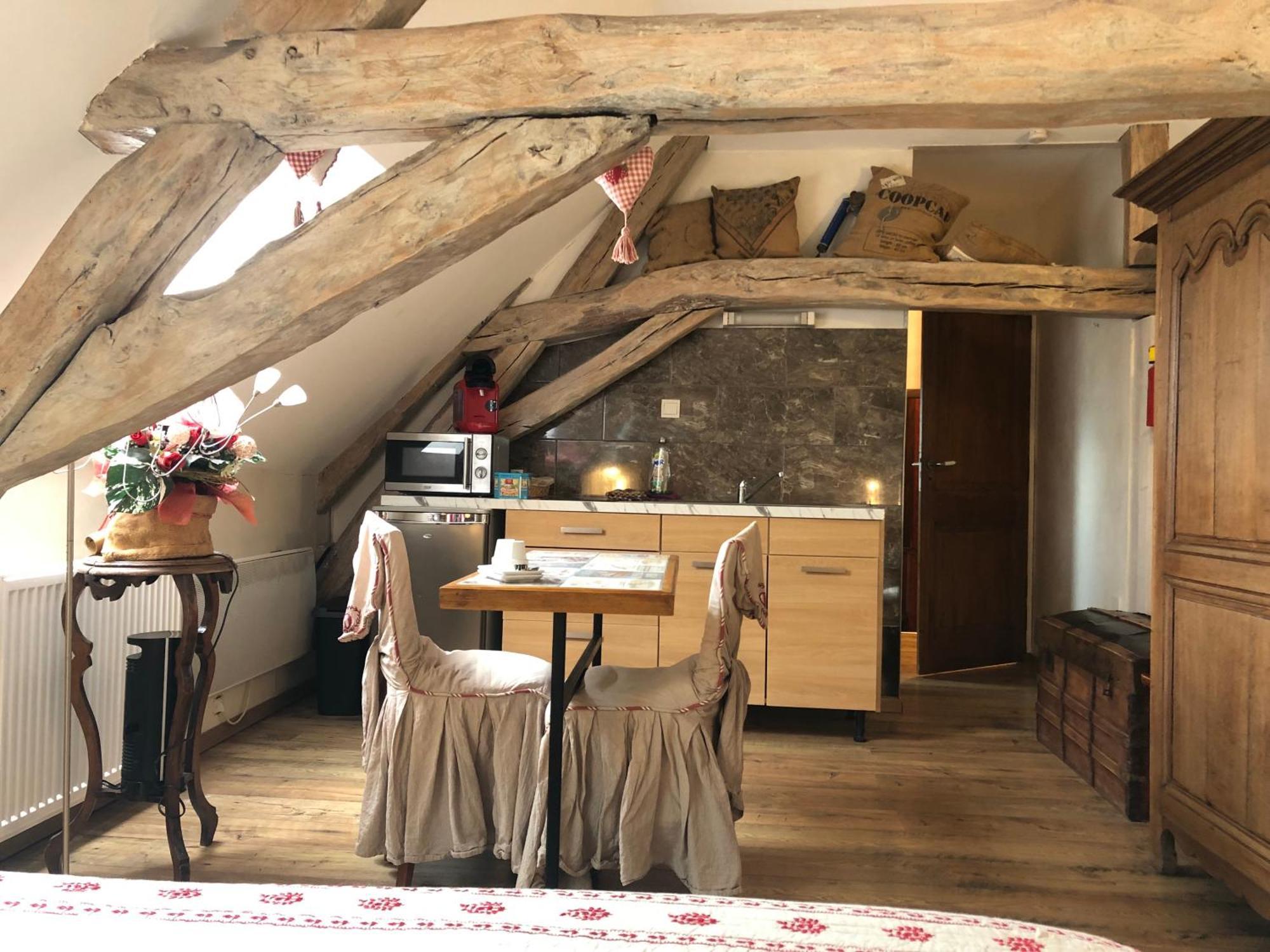 Aux Logis De La Solre Bed & Breakfast Ferrière-la-Petite Екстериор снимка